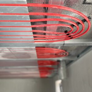 Mennyezetfűtés- és hűtés